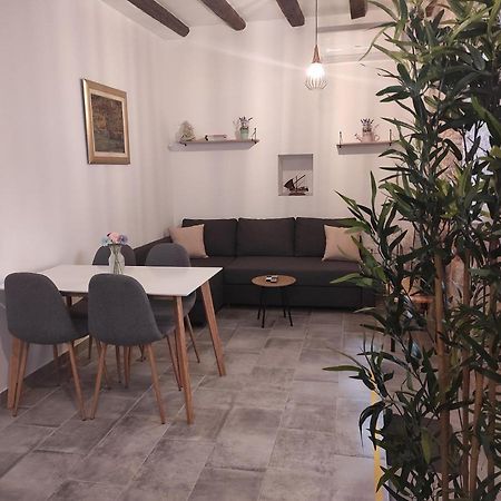 Apartments Bepi Комижа Экстерьер фото