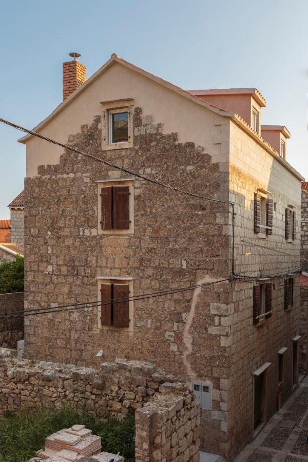 Apartments Bepi Комижа Экстерьер фото